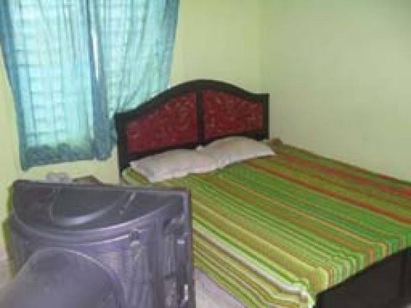 Deluxe Twin Bed Ac
