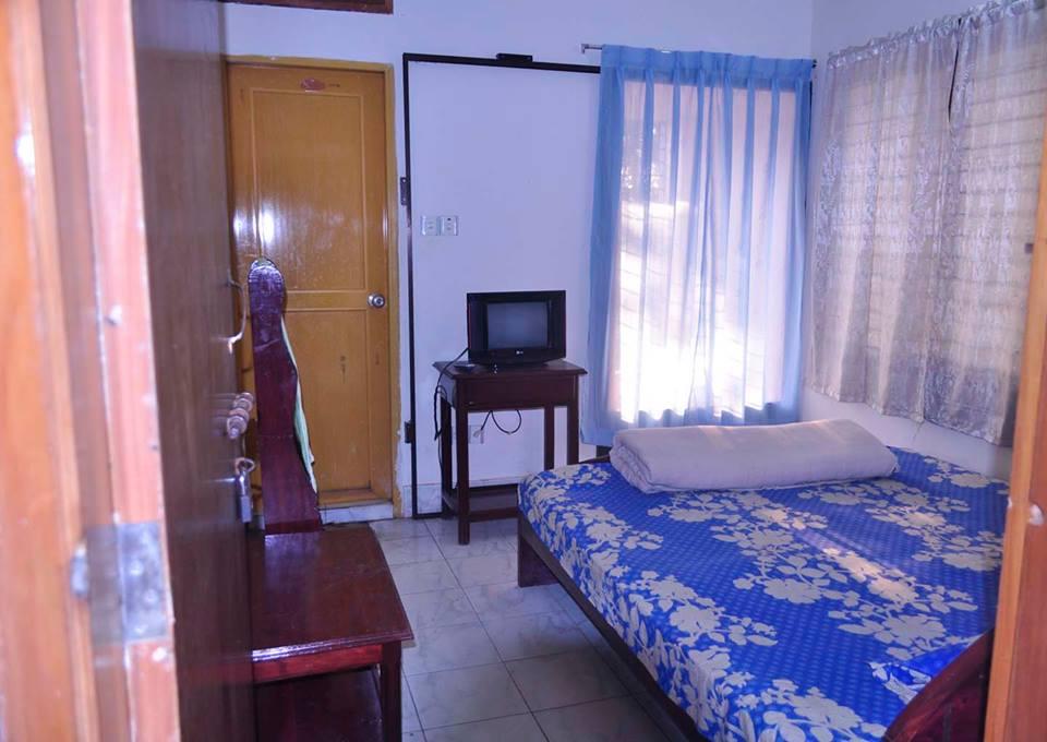 Couple Bed Non AC