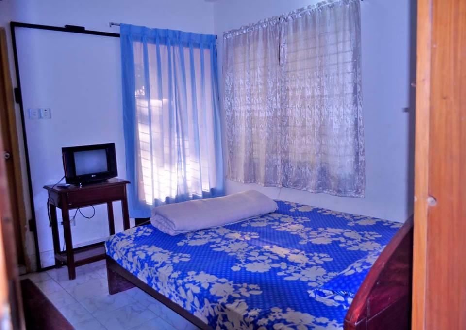 Couple Room AC