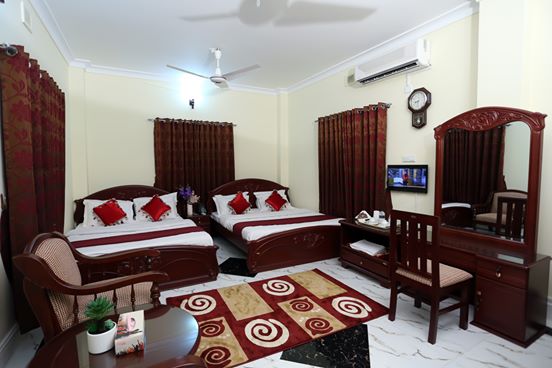 Deluxe Family Room