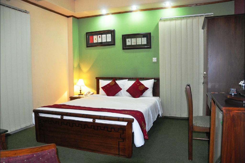Hotel photo 12