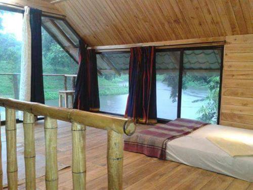 Family Room with Lake View