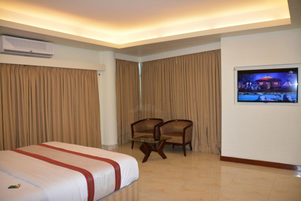 Hotel photo 12