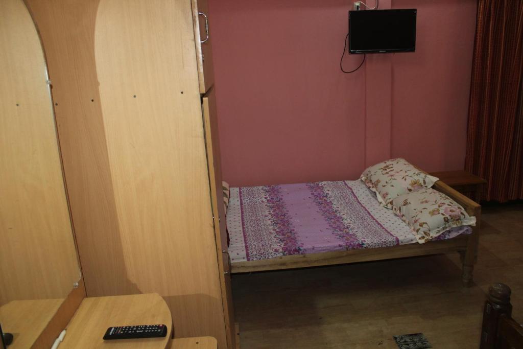 Quad Room