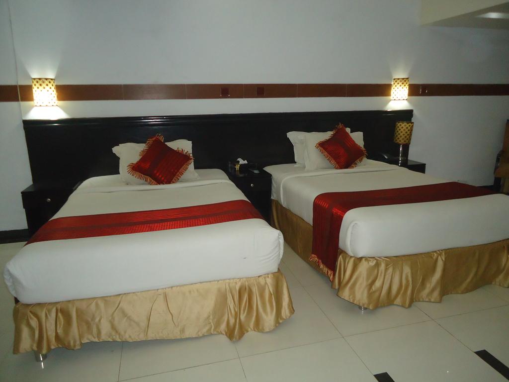 Hotel photo 12
