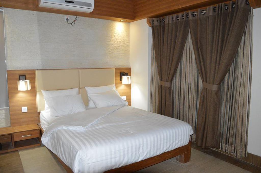 Neeshorgo Hotel & Resort Ltd