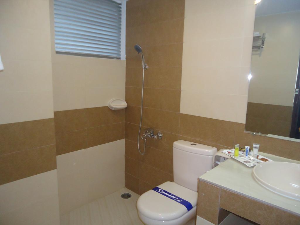 Hill View Couple Room