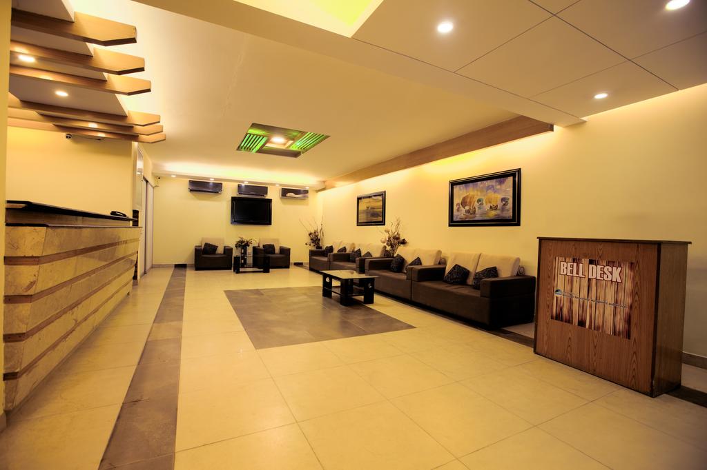Hotel photo 12