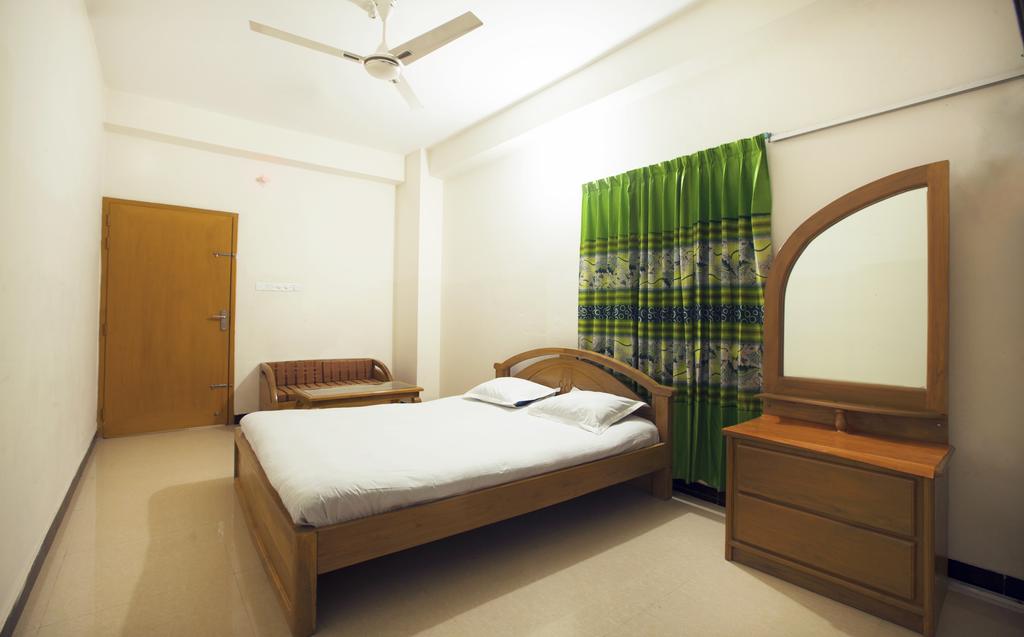 Couple Bed Non Ac Economy