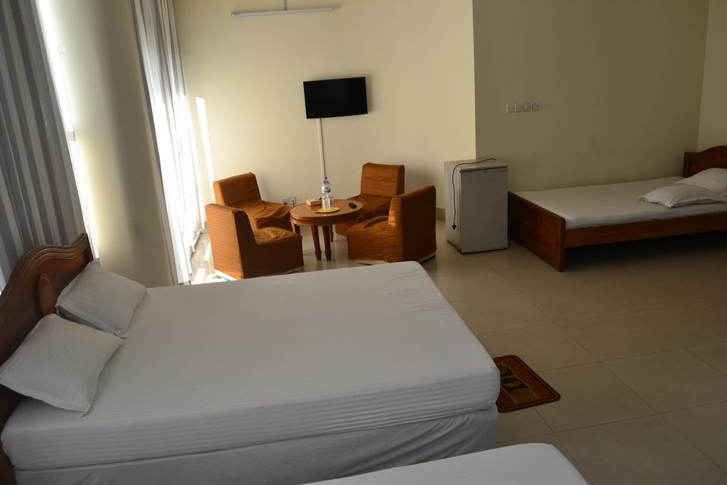 Deluxe Family Suite
