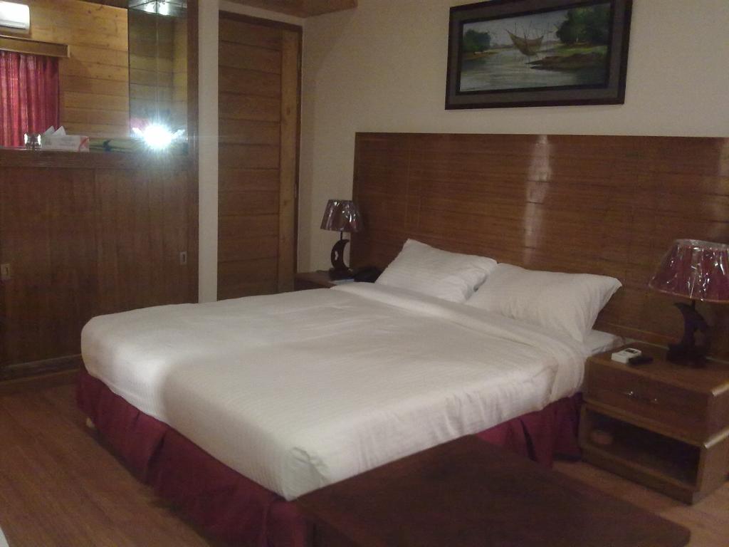 Super Deluxe Room