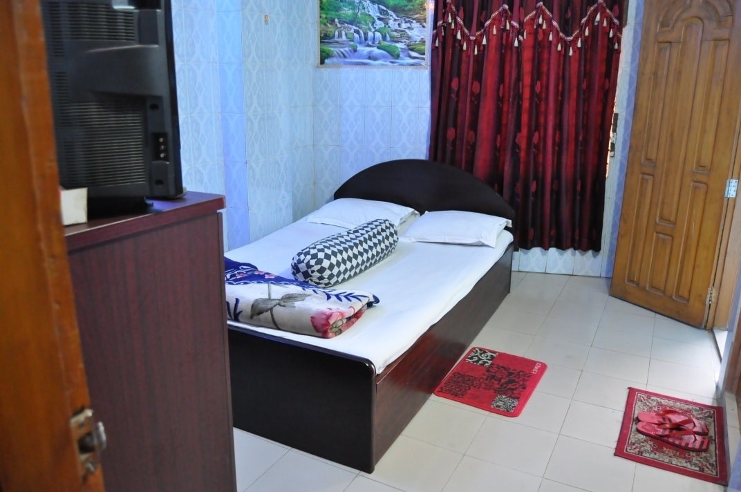 Standard Single Room