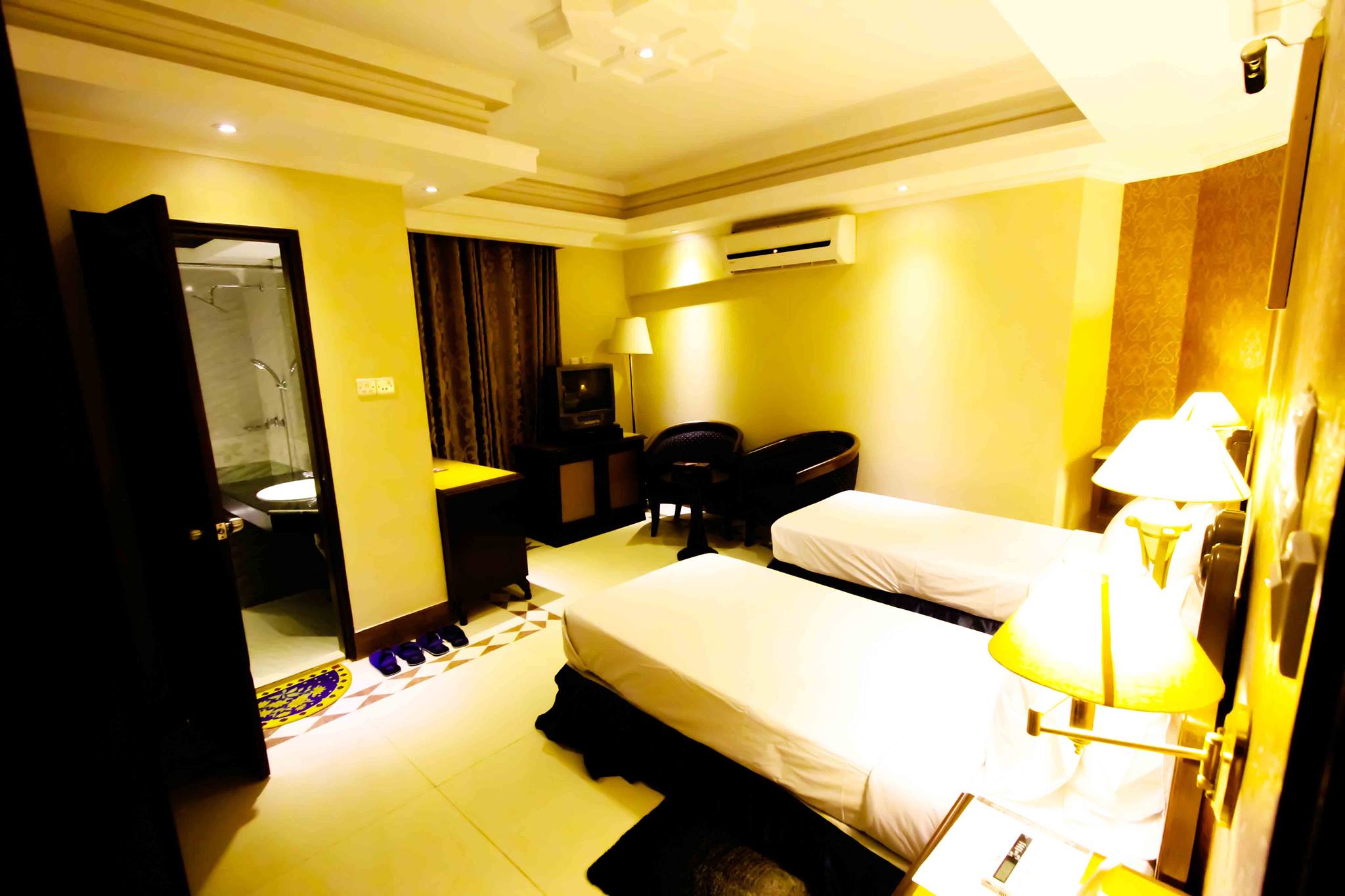 Deluxe Twin Room