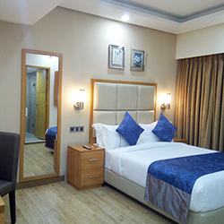Deluxe King Room