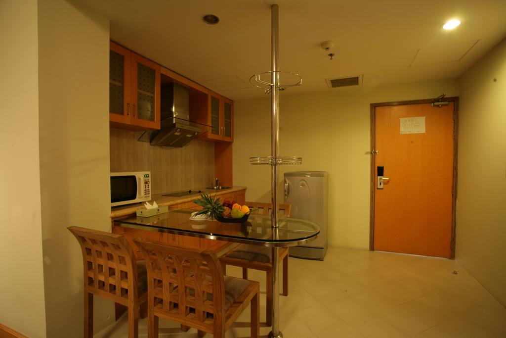 Superior King Suite