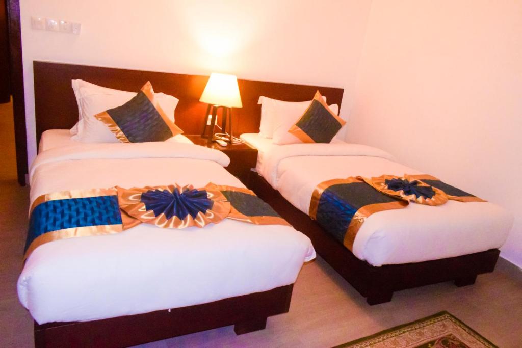 Standard Double Suite
