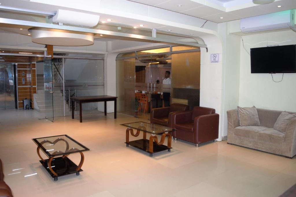 Executive Suite