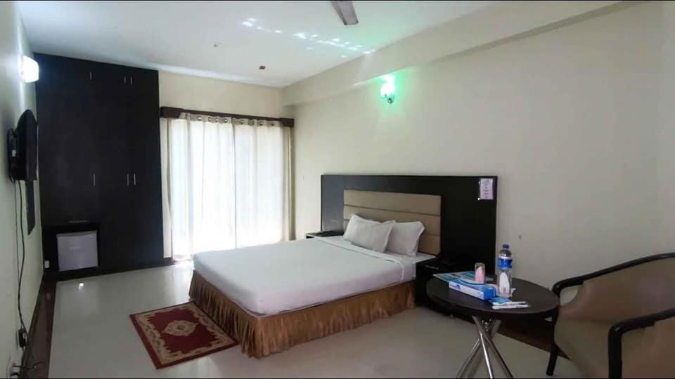 Supreme Deluxe ( 3 bed)