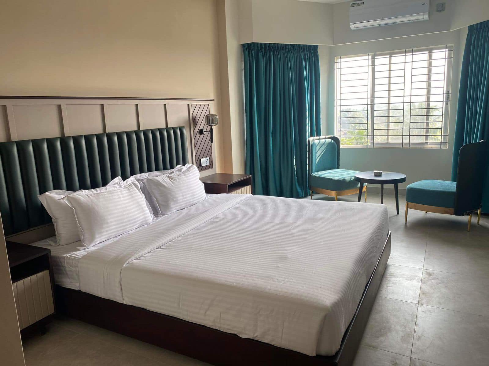 Hotel photo 11