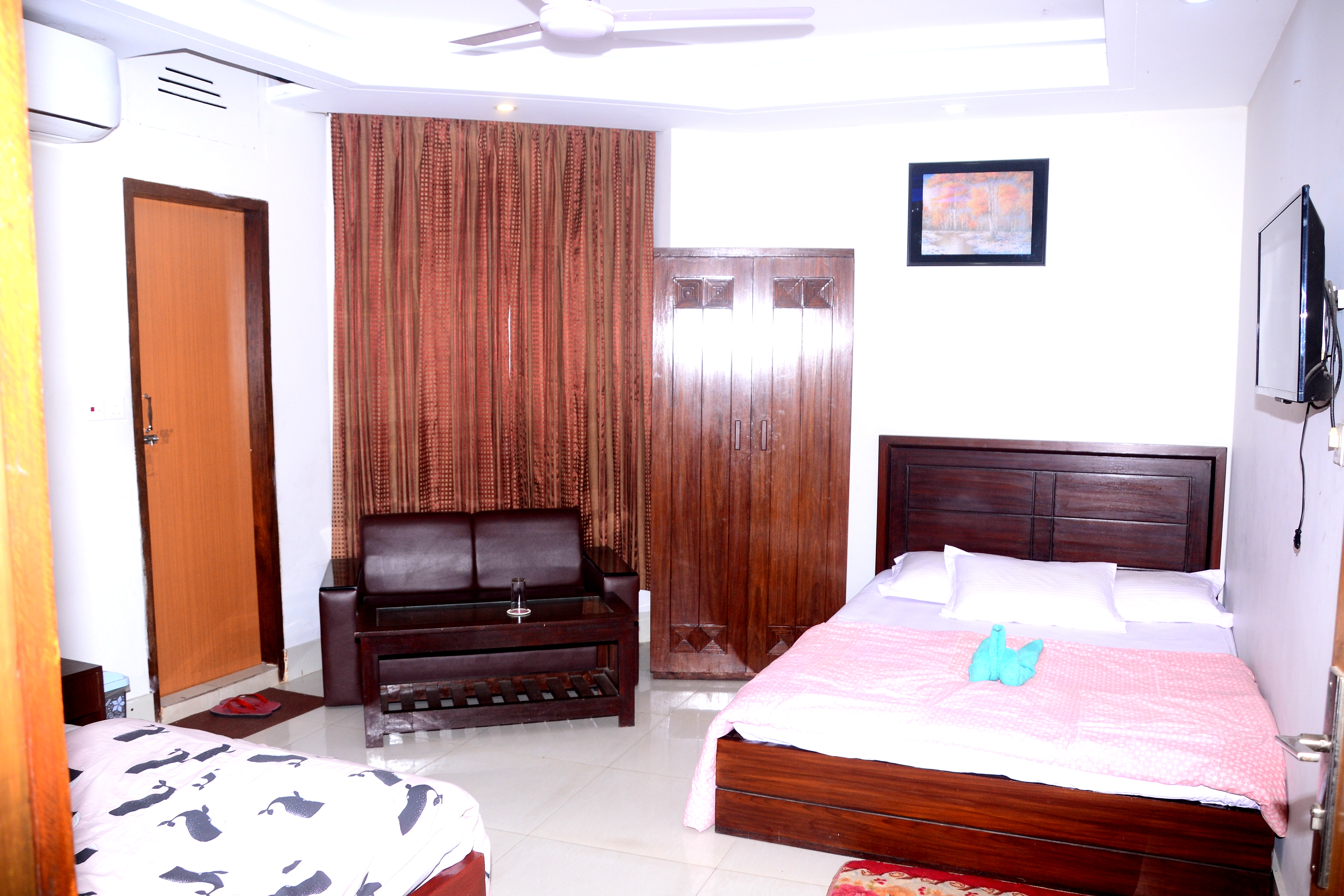 Ac Family Suite (Small Room)