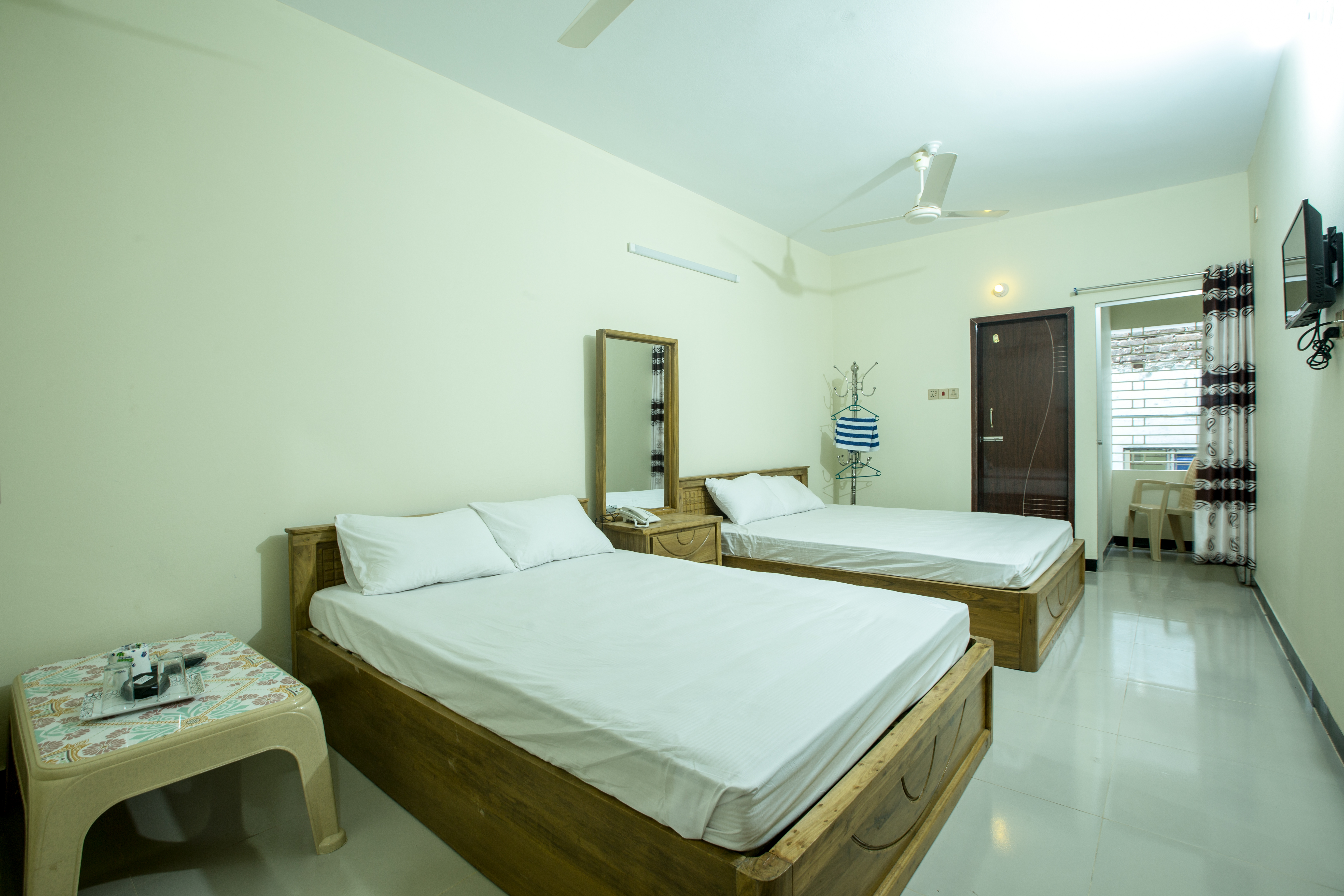 Four Bed Non Ac